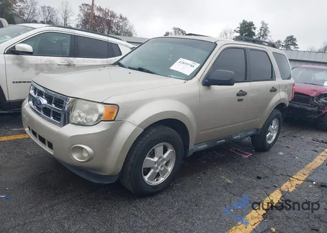 2012 Ford Escape Xlt z USA, uszkodzony, nr VIN 1FMCU0D71CKB83695